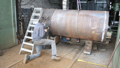 Langkessel anpassen: Bohrungen setzen