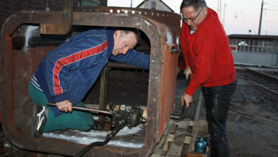 Reiben der Nietlöcher