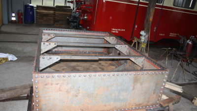 Juni 2013: der Wasserkasten fast fertig