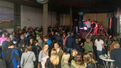 Gute Stimmung im Lokschuppen