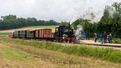 Lok 12 setzt im Bahnhof Katzenstein um